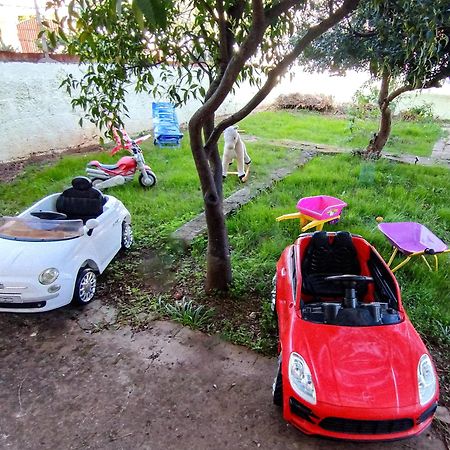 Casa Vacanze "Villa Severina" Iun R6166 R6692 Карбония Екстериор снимка