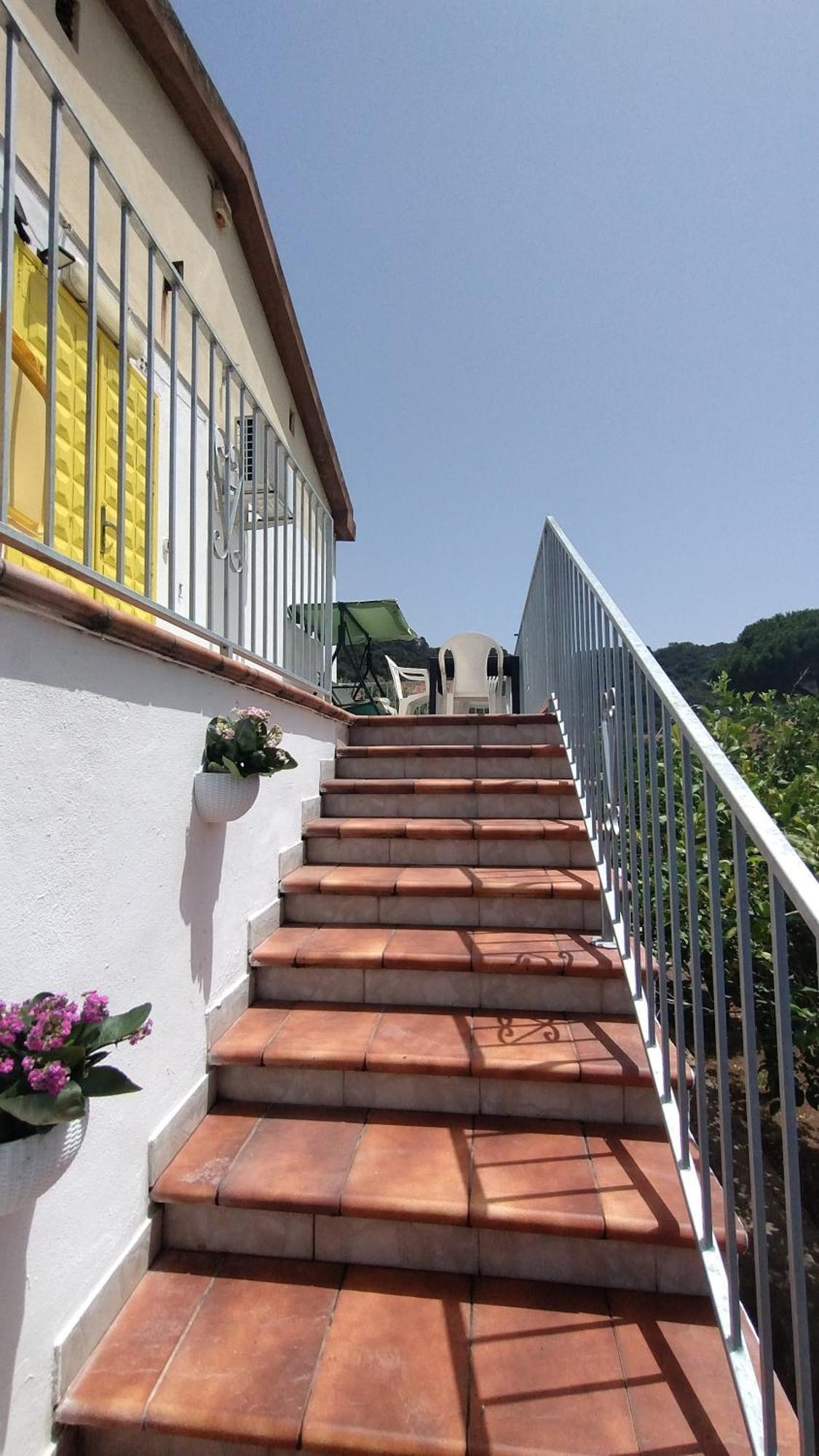 Casa Vacanze "Villa Severina" Iun R6166 R6692 Карбония Екстериор снимка